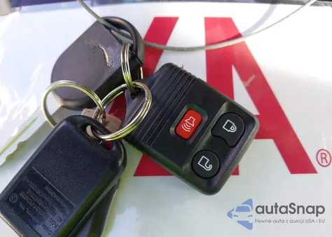 2012 Lincoln Navigator z USA, uszkodzony, nr VIN 5LMJJ2H54CEL01173